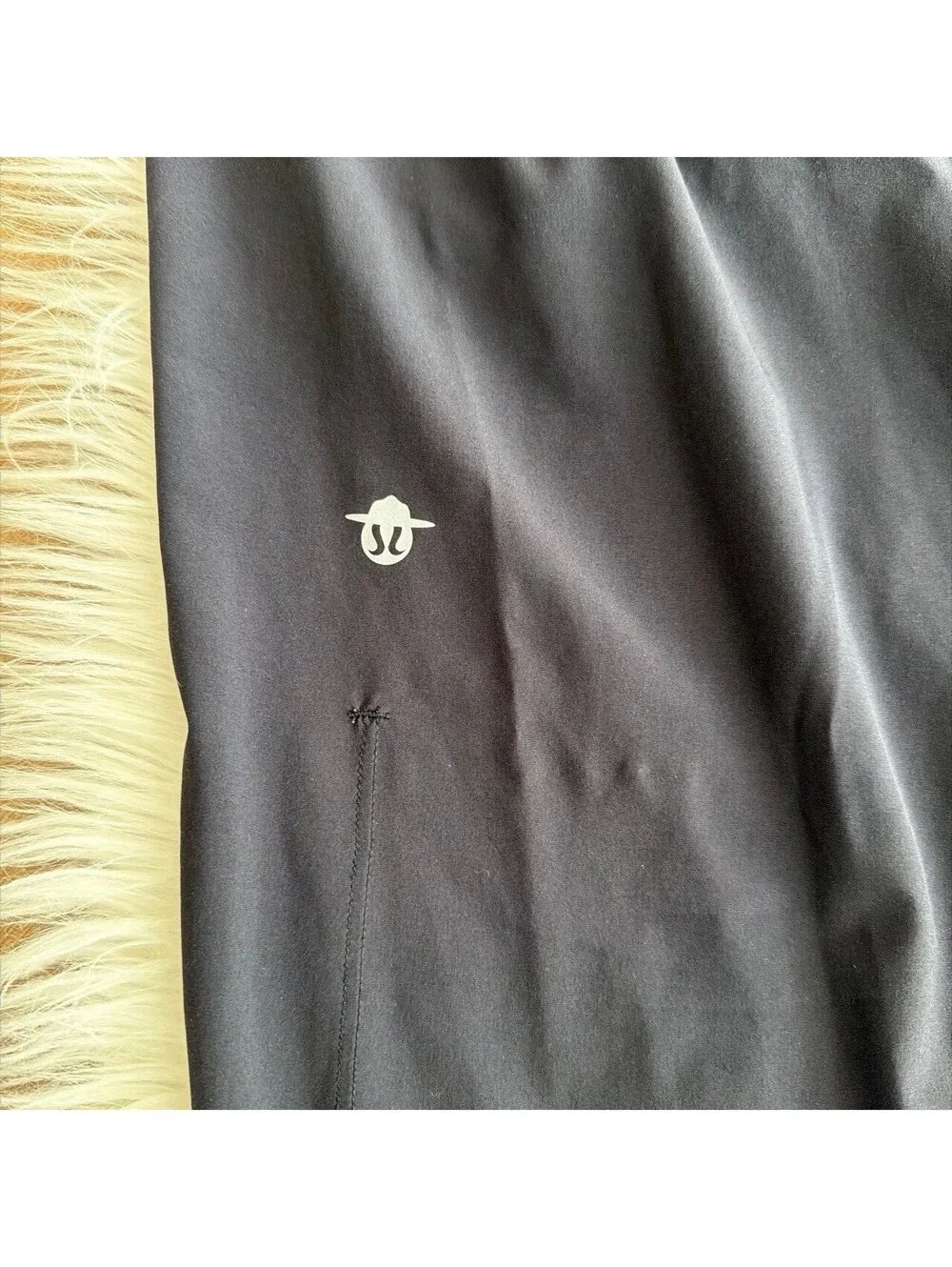 Lululemon men’s joggers 34” size M